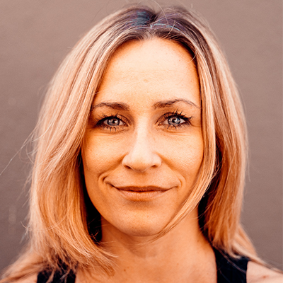 Taryn Vander Hoop Headshot